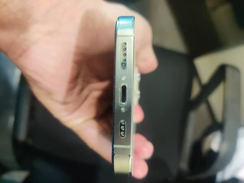 Apple iPhone 13 Pro 3