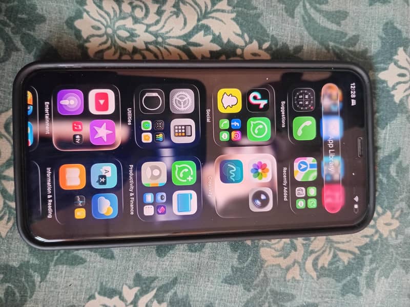 Apple iPhone 11 Pro Max 1