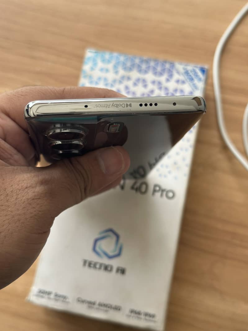 Tecno CAMON 40 Pro 2