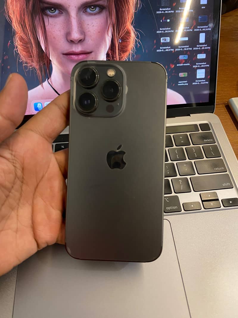 Apple iPhone 13 Pro 1