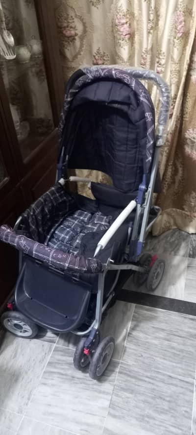 baby walker / pram