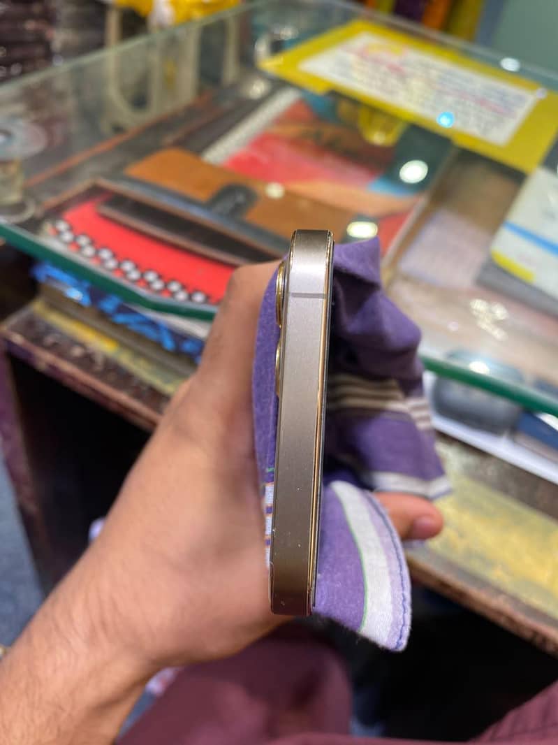 Apple iPhone 12 Pro 7