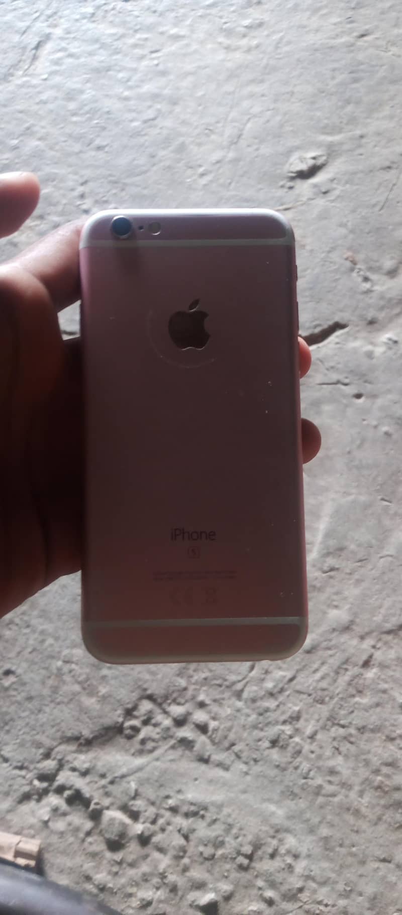 Apple iPhone 6S 1