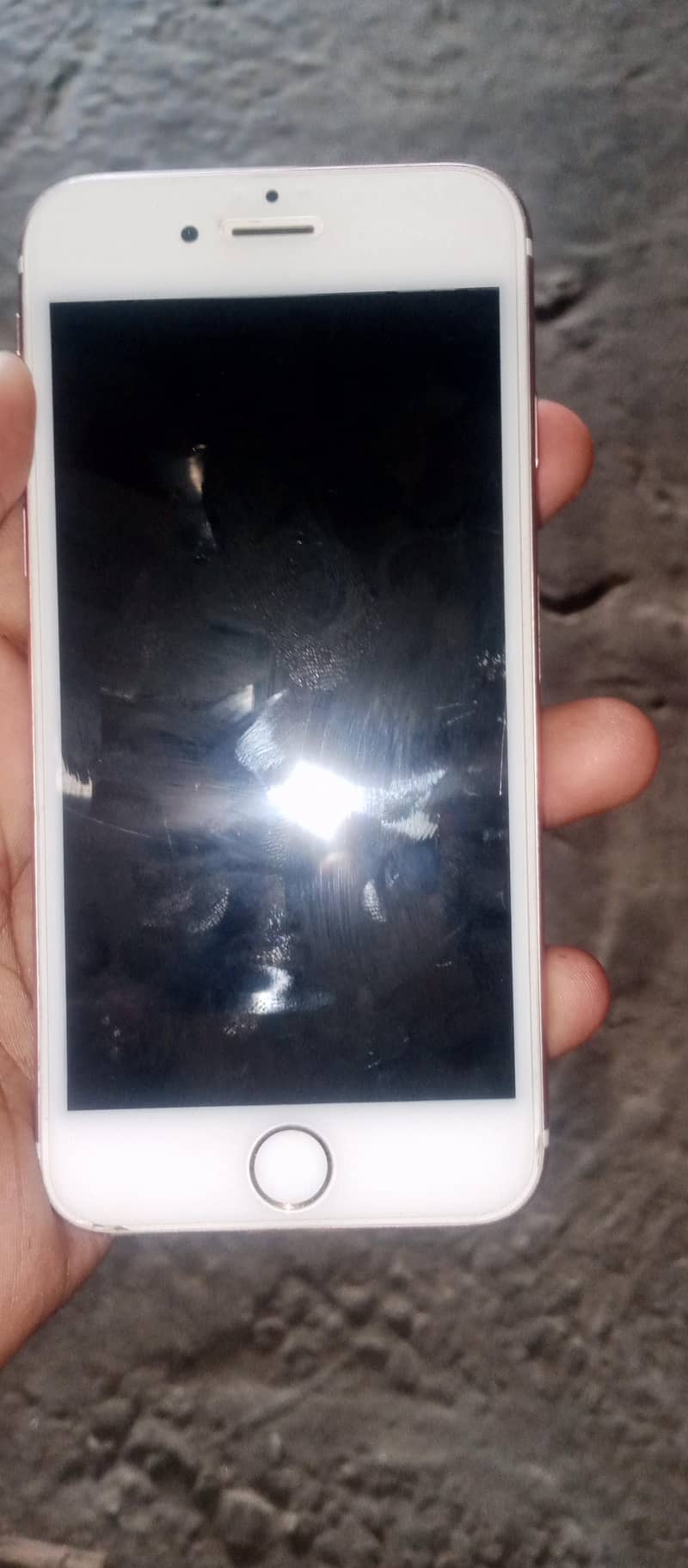 Apple iPhone 6S 4