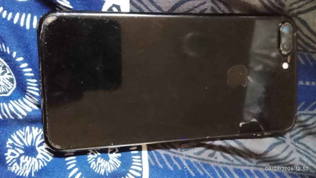 Apple iPhone 7 Plus 1