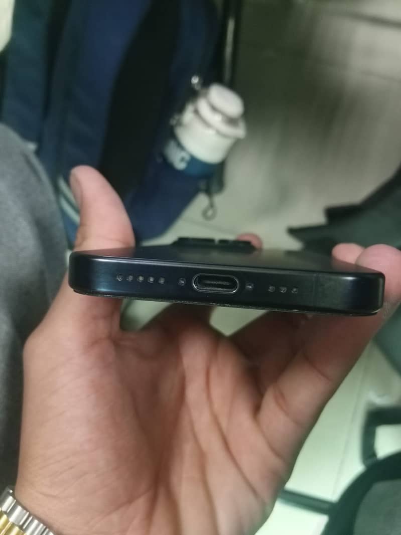 Apple iPhone 15 Pro 1
