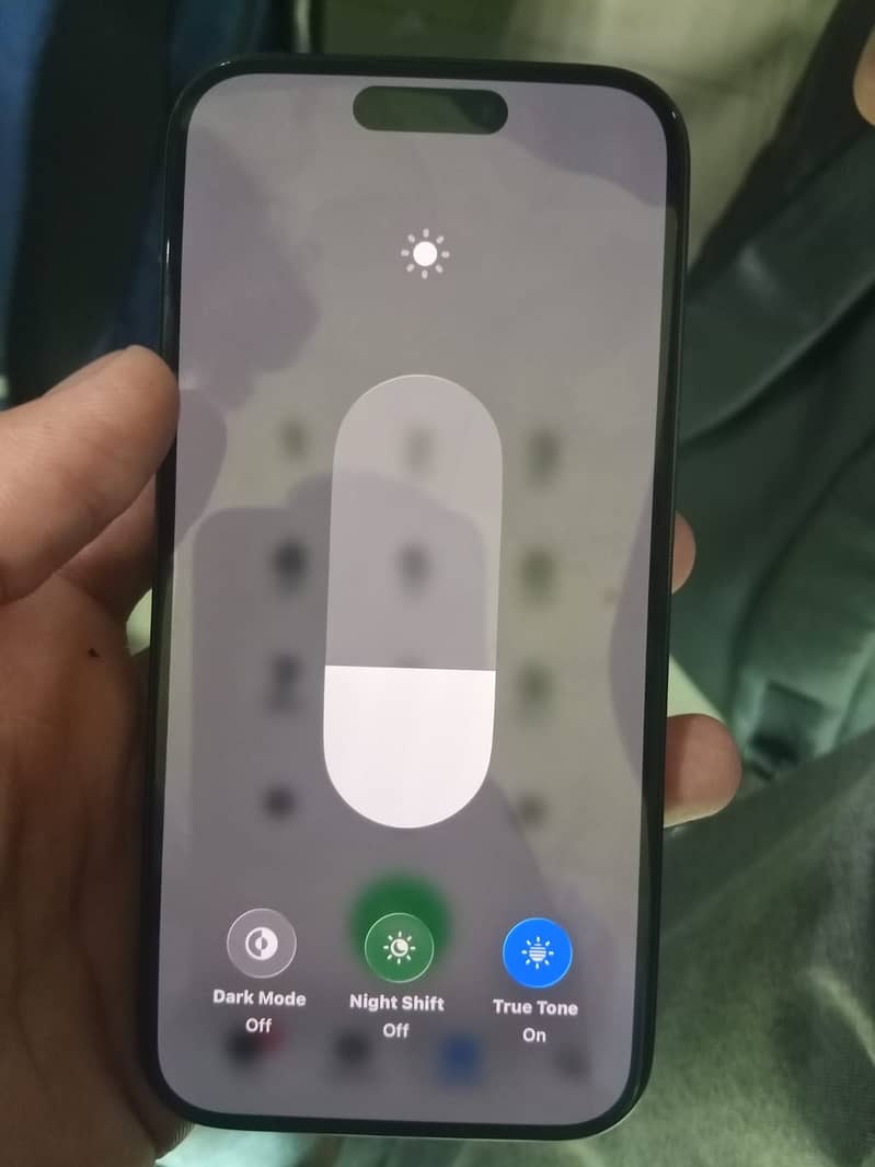 Apple iPhone 15 Pro 9