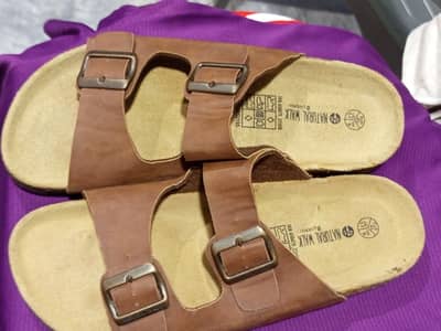 Men's Chapal in Size 9