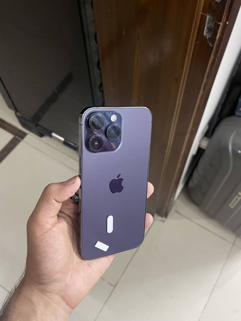 Apple iPhone 14 Pro Max 9