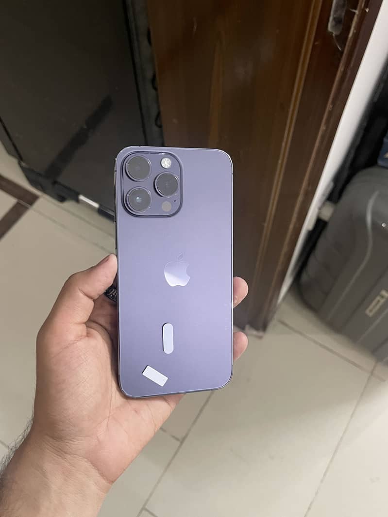 Apple iPhone 14 Pro Max 10