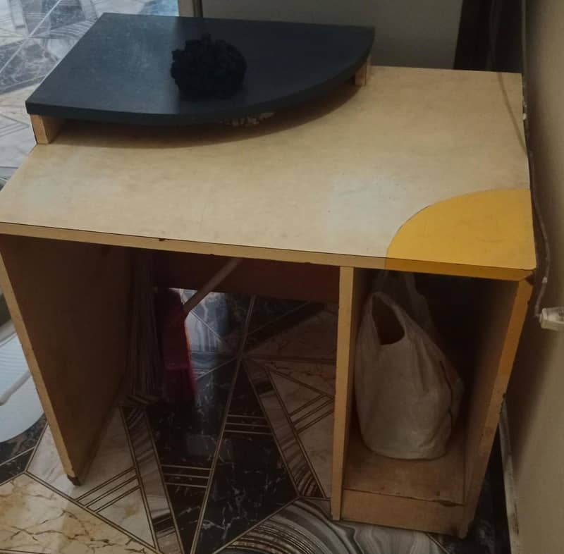 computer table 0