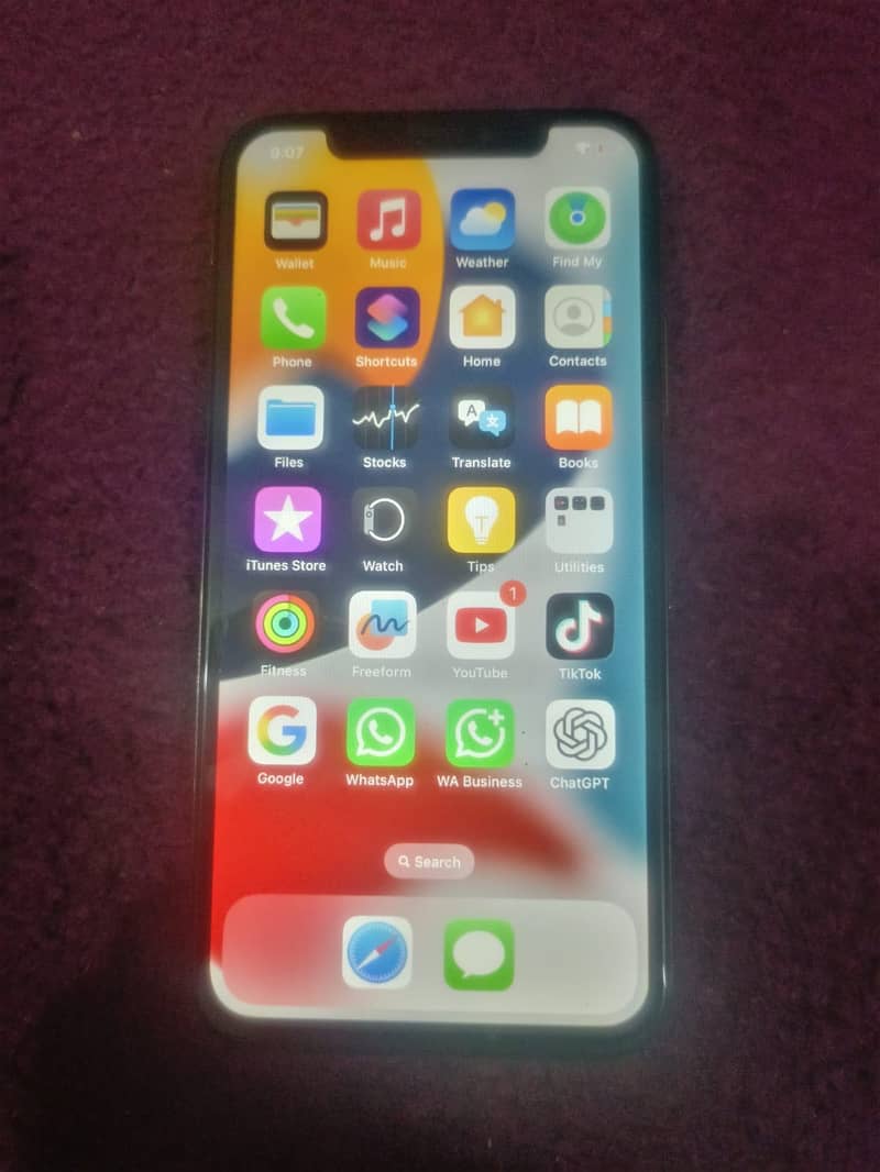 Apple iPhone XS 0