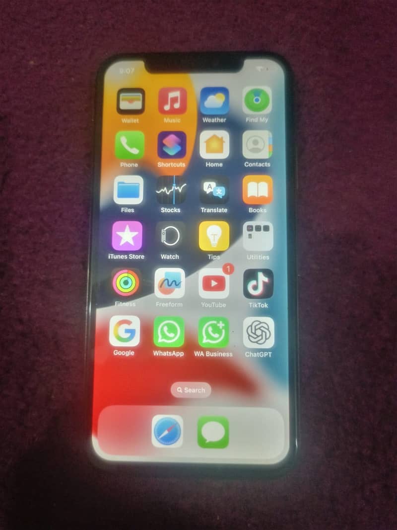 Apple iPhone XS 3