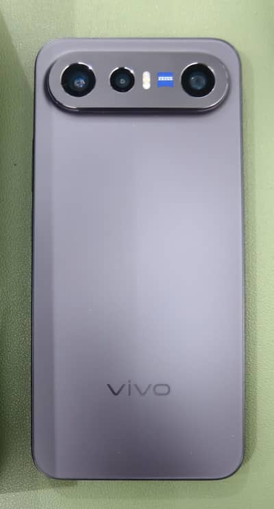 Vivo X300 FE