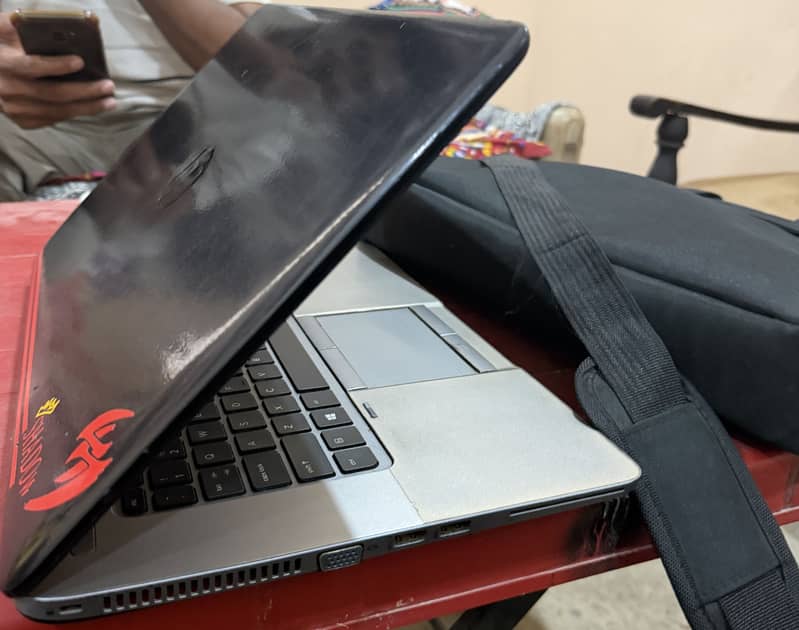 Hp 850 Core i5 5th generation 1