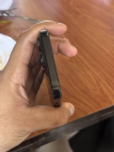 Apple iPhone 15