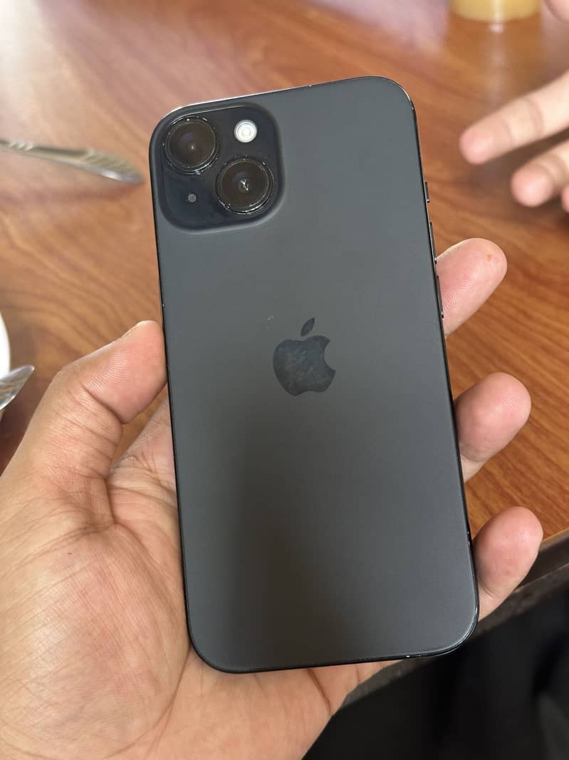 Apple iPhone 15 3