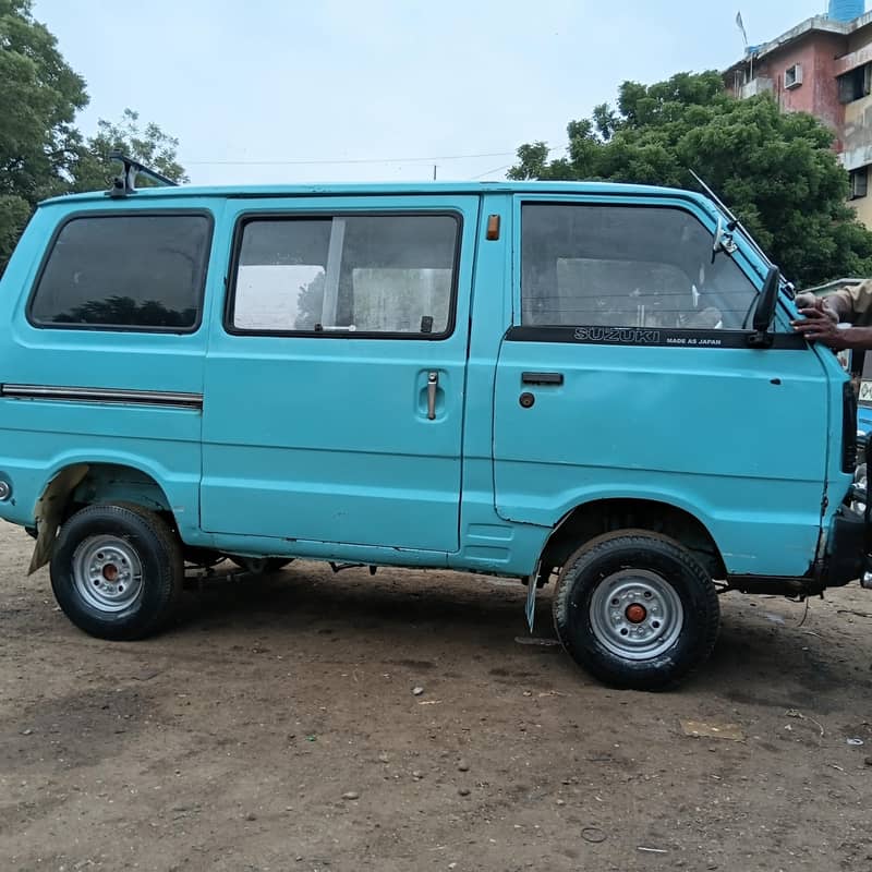 Suzuki Carry 1981 4