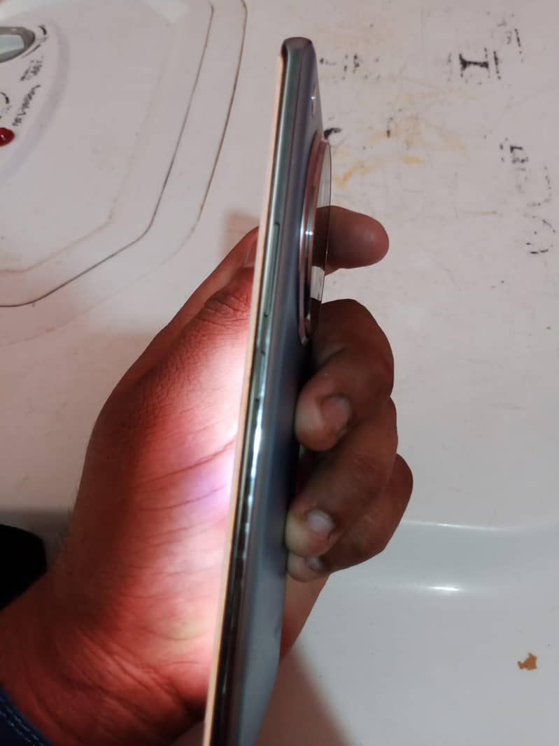 Infinix Zero 40 3