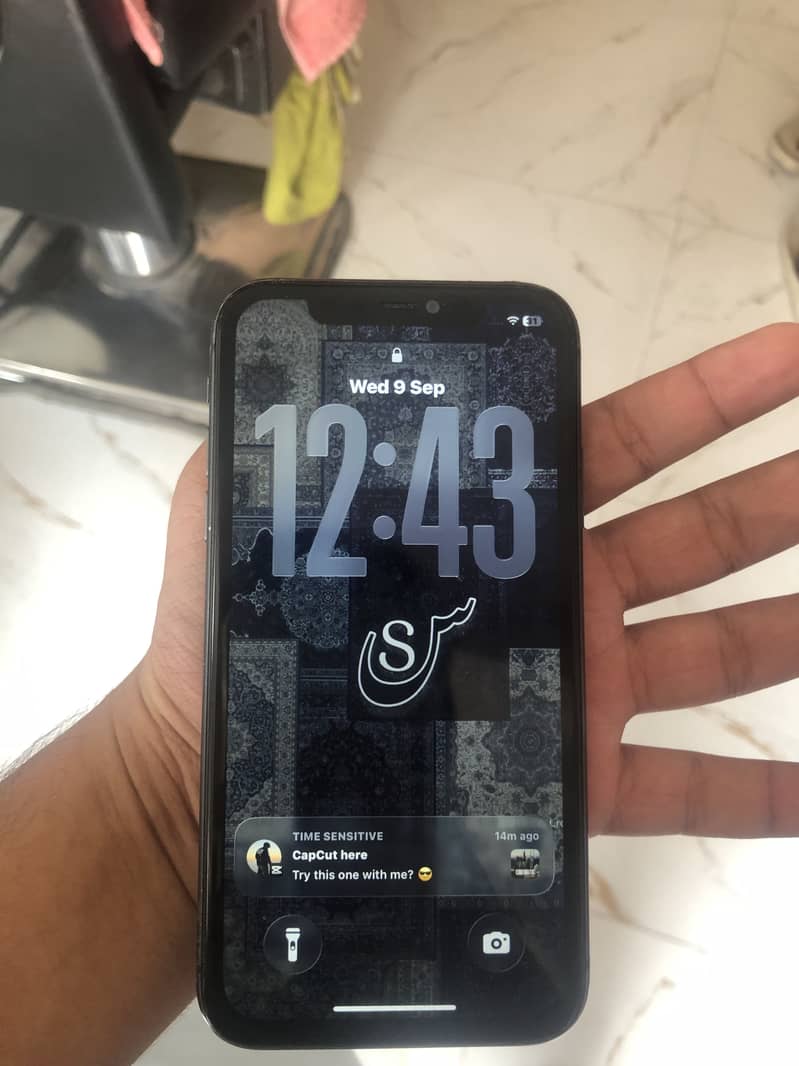 Apple iPhone 11 0