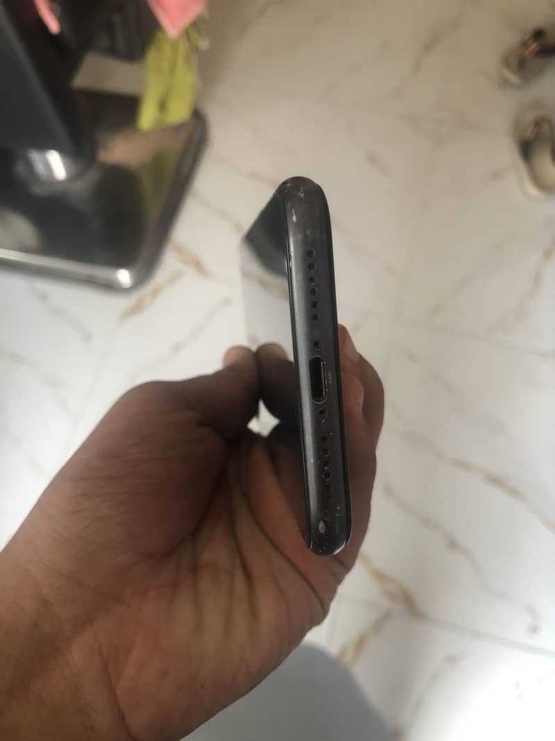 Apple iPhone 11 2