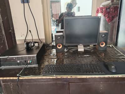 Gaming PC Desktop Setup - HP CPU with Dell LCD (8GB RAM / 500GB)