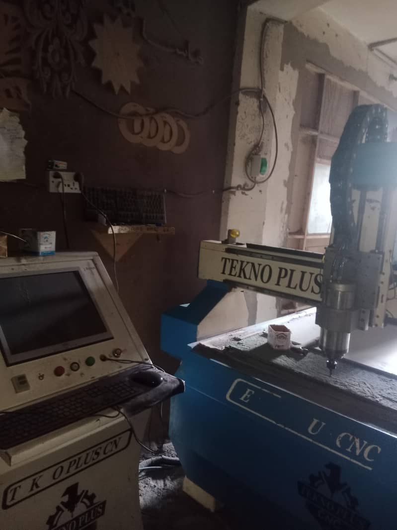 CNC wood machine operator and programer 8
