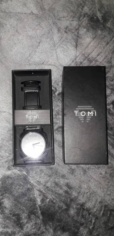 TOMI Original Men’s Watch with Original Box – Black