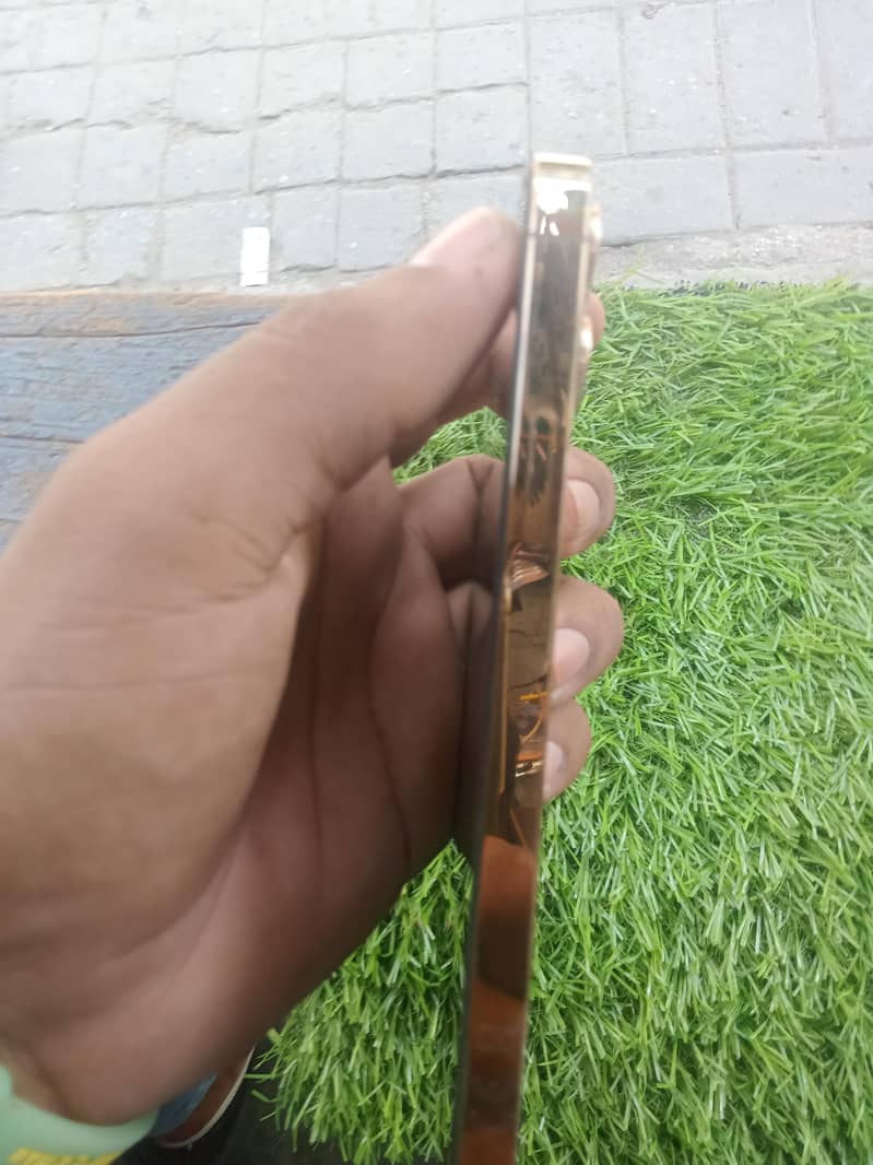 one hand use 2