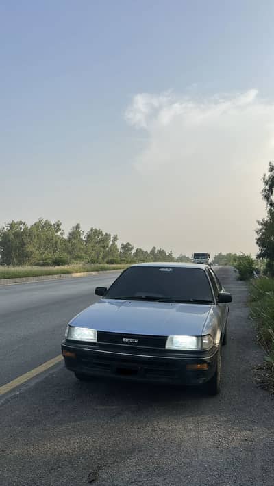 Toyota Corolla DX  1987