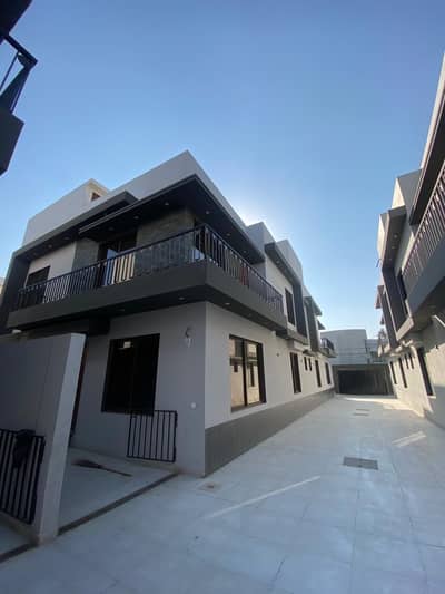 220 Sq. Yards Portion Available In Rent At PECHS BLOCK 2