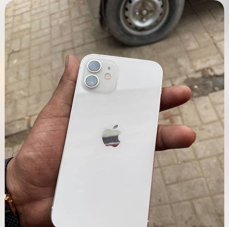 Apple iPhone 12 0