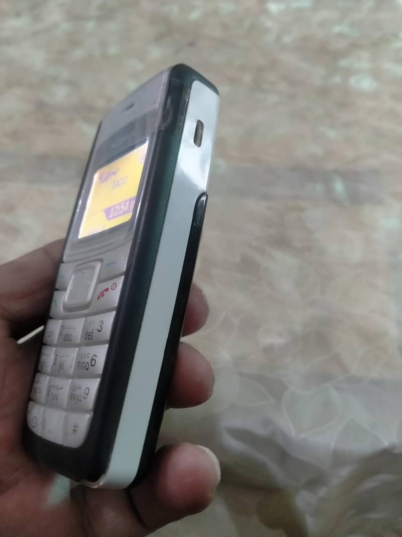 Nokia 1112 3