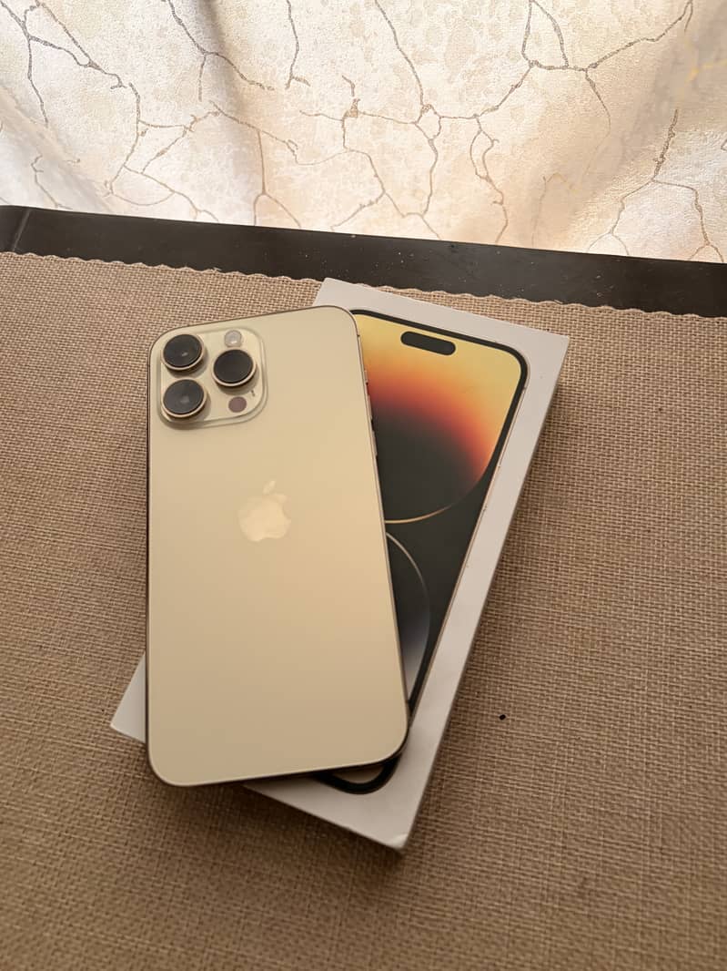 Apple iPhone 14 Pro Max 0