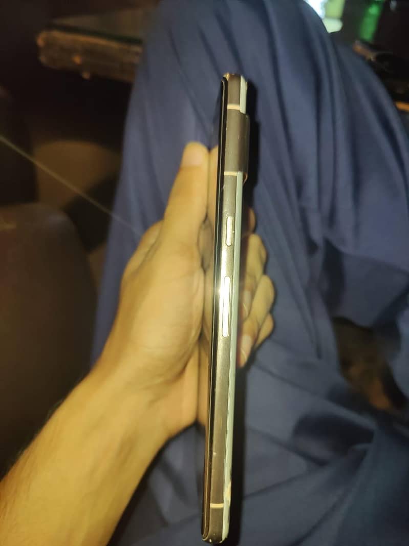 Google Pixel 7 Pro 6
