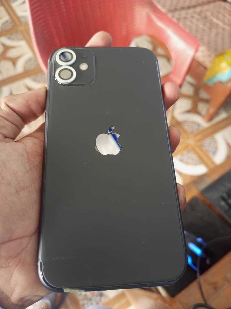 Apple iPhone 11 3