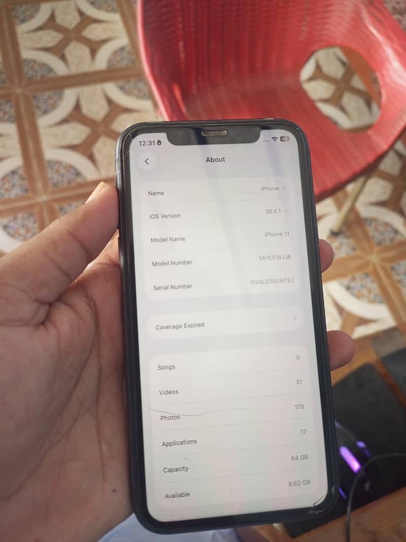 Apple iPhone 11 4
