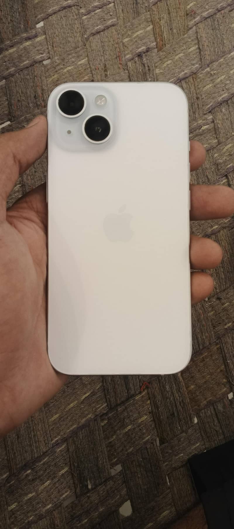 Apple iPhone 15 1