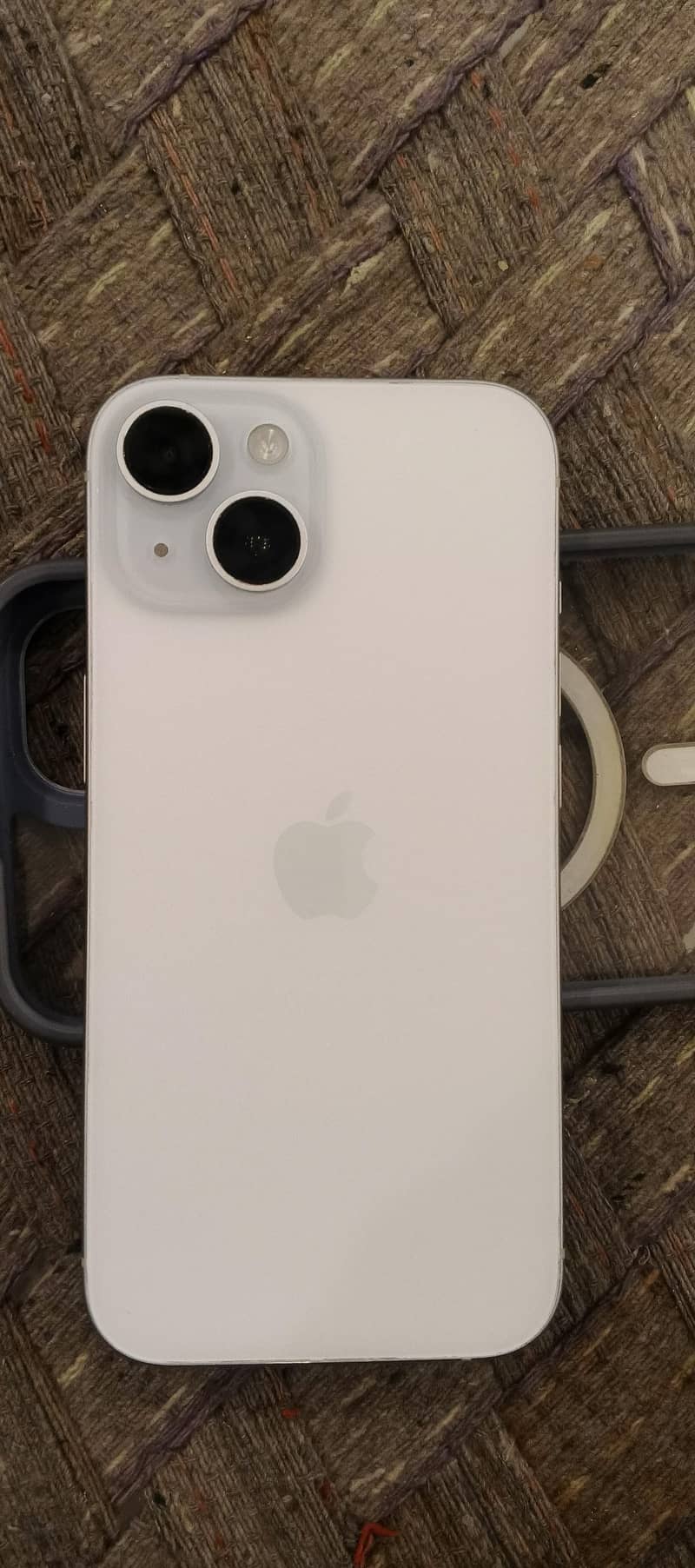 Apple iPhone 15 6