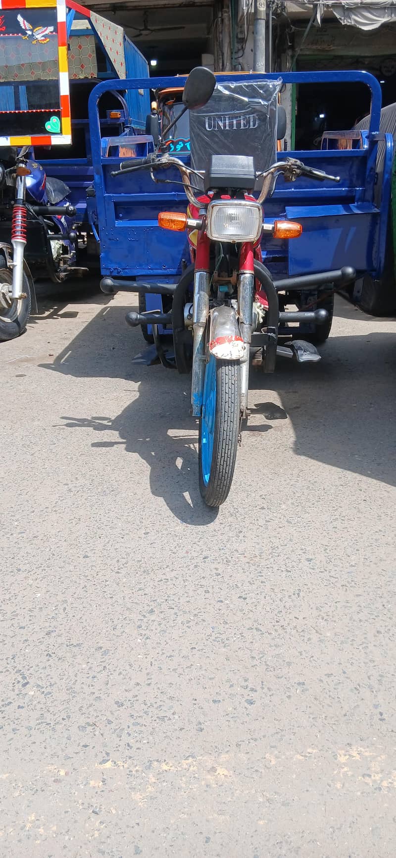 United 100cc 0