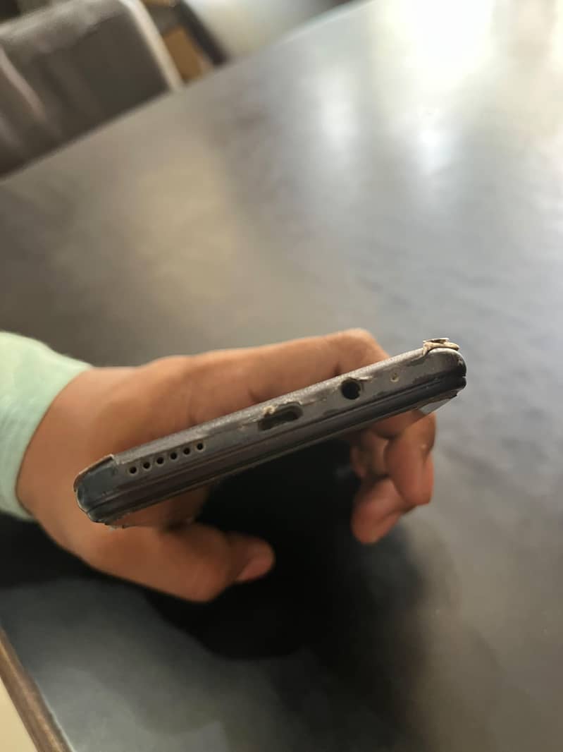 Infinix Hot 6 3