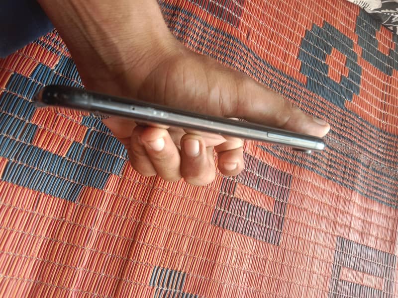 Apple iPhone XR 1
