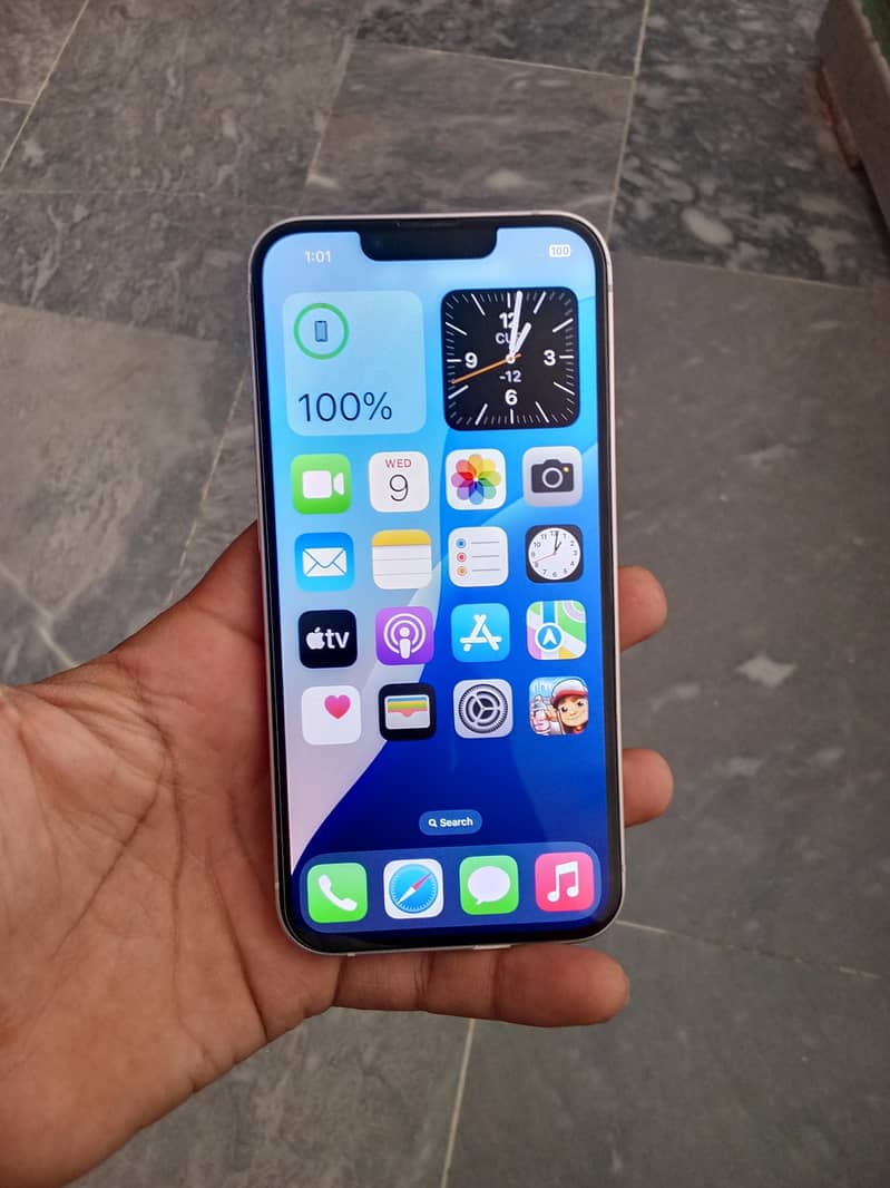 Apple iPhone 13 3