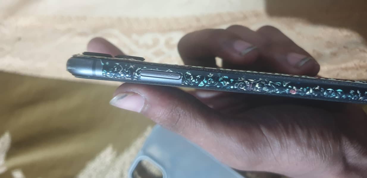 iphone 11 128 gb 6