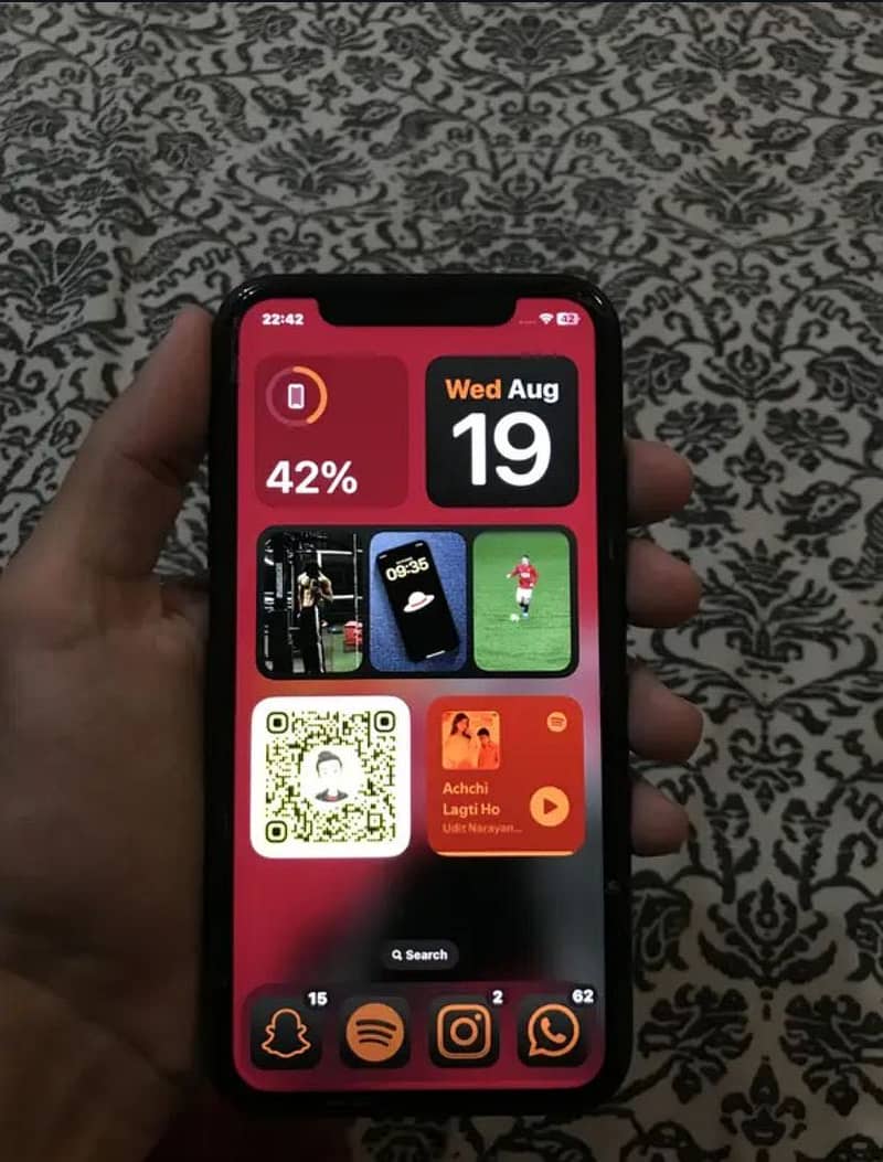 Apple iPhone XR 0