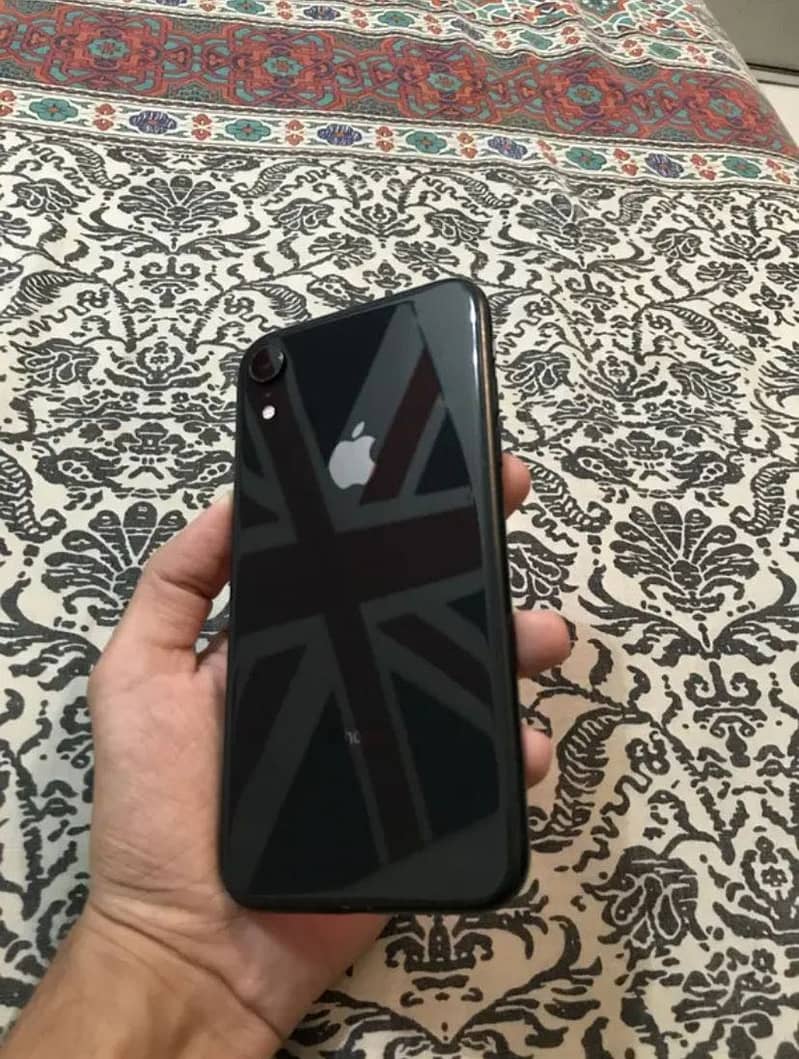 Apple iPhone XR 1