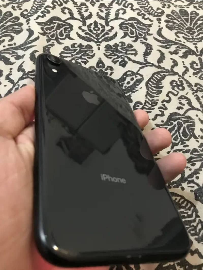 Apple iPhone XR 3