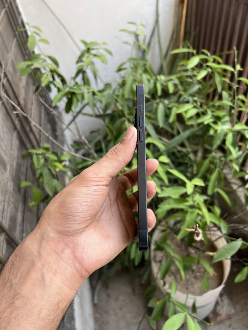 Apple iPhone 14 plus 1