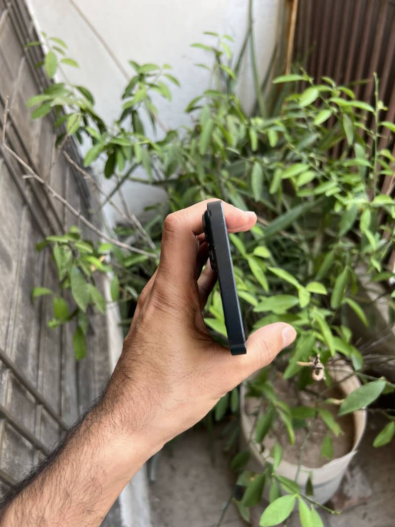 Apple iPhone 14 plus 5