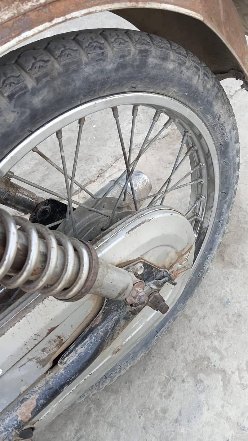 Motorcycle China 70 4